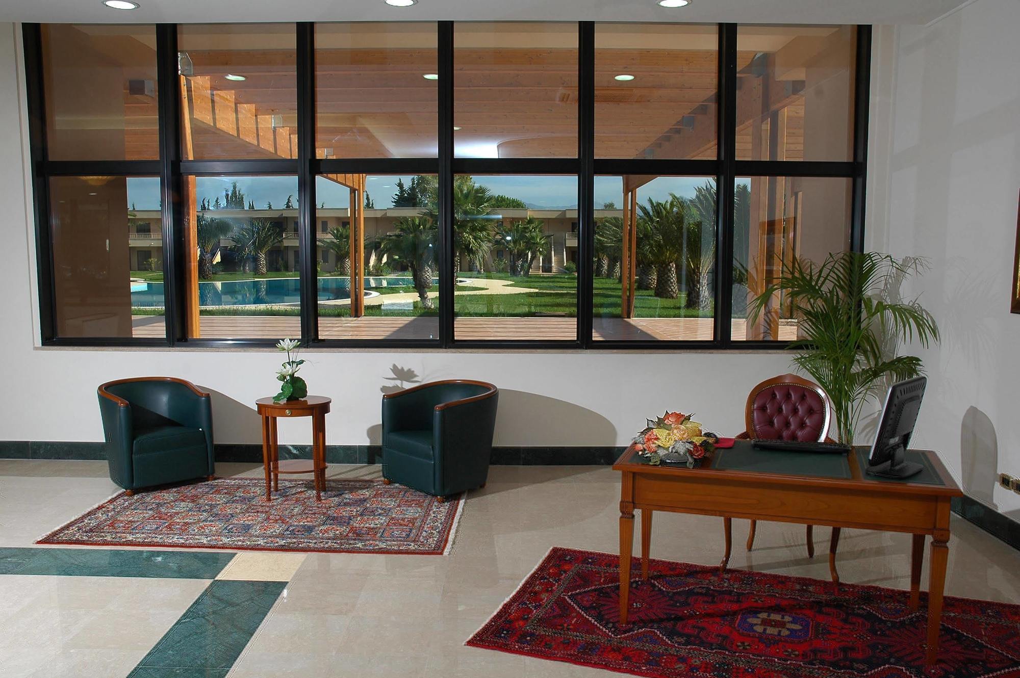 Minerva Resort Hotel Paestum Esterno foto