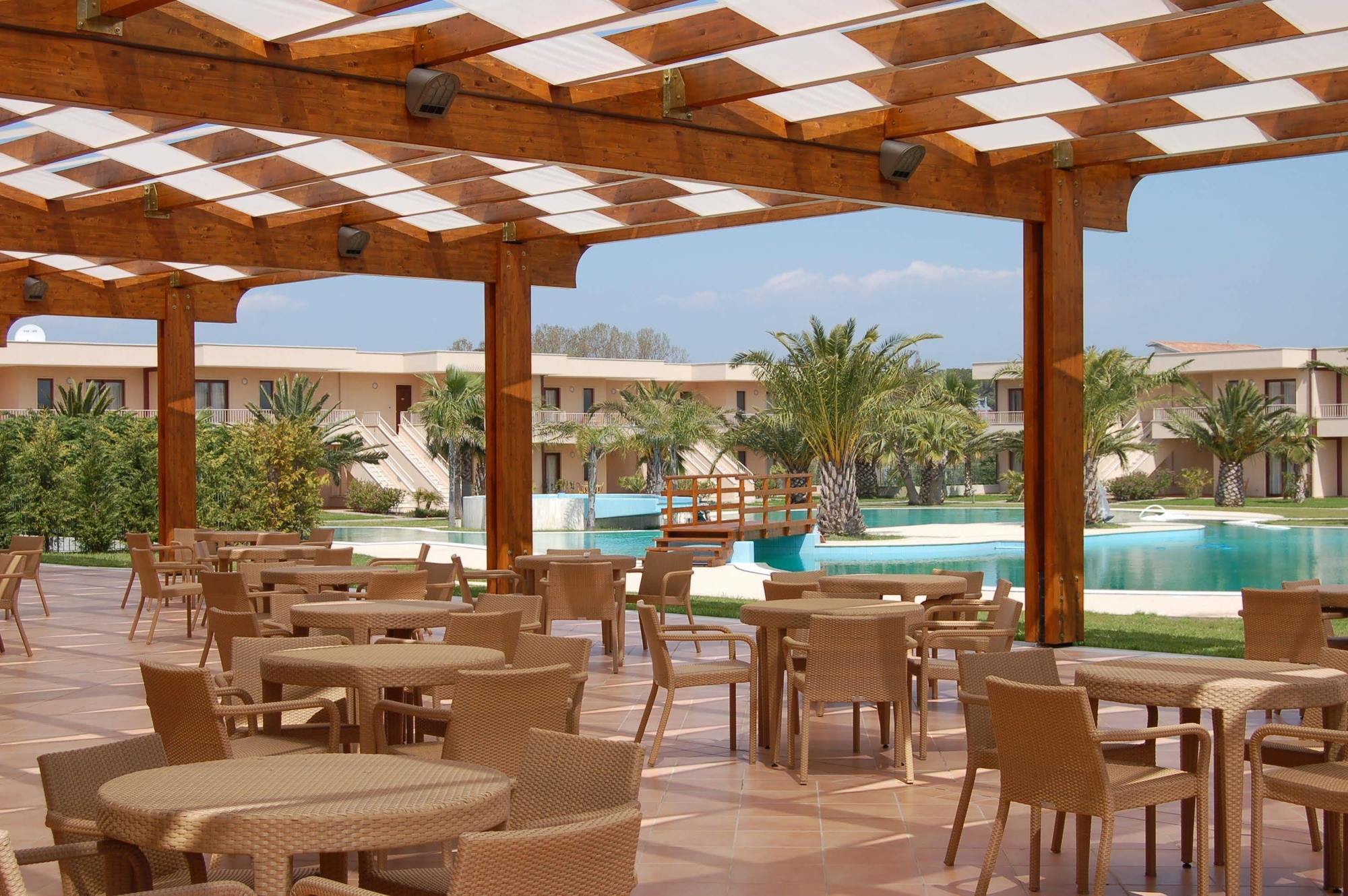 Minerva Resort Hotel Paestum Esterno foto
