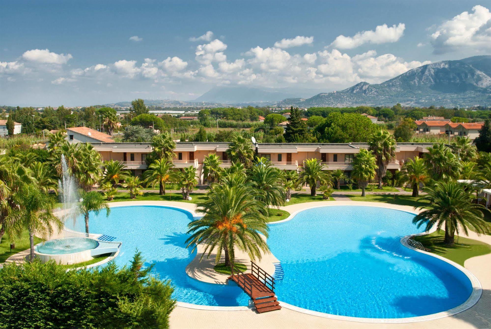 Minerva Resort Hotel Paestum Esterno foto