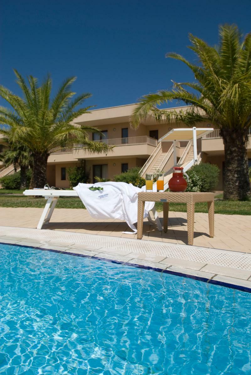 Minerva Resort Hotel Paestum Esterno foto